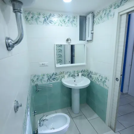 Apartment La Casa Di Iolanda Naples